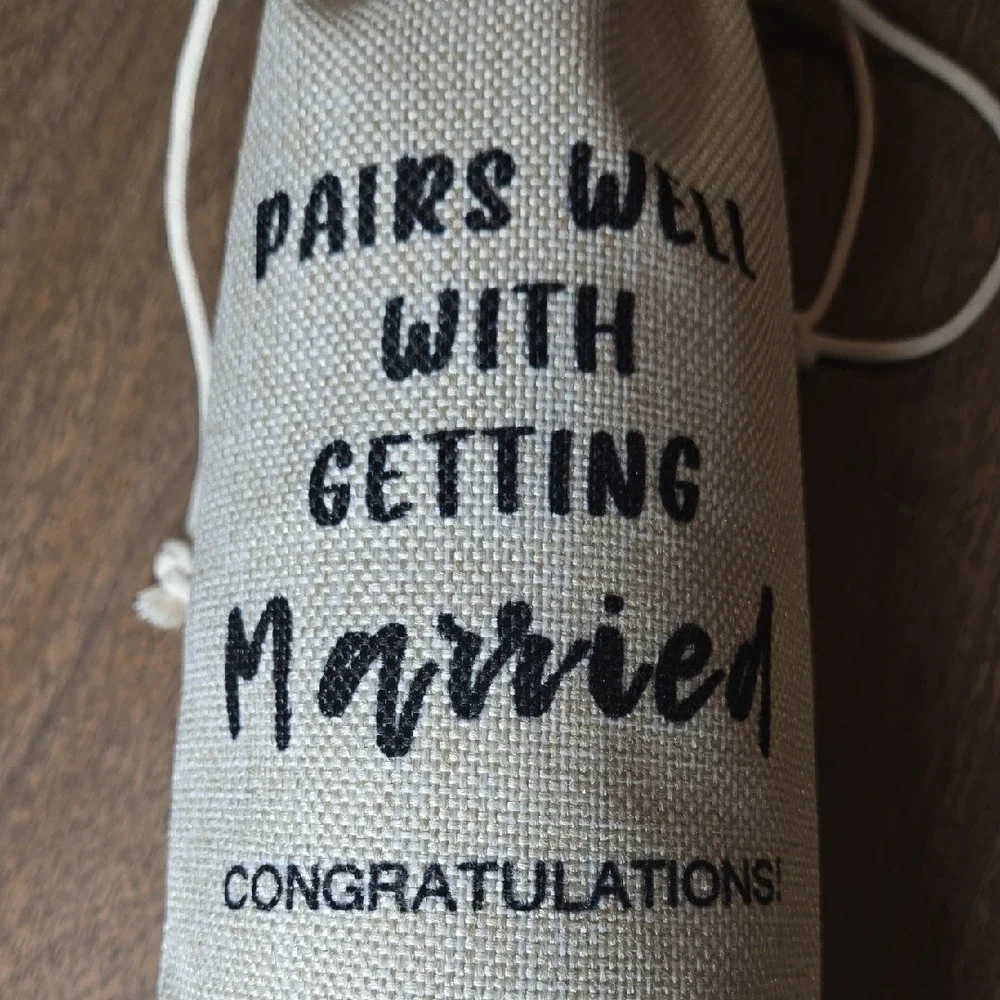 Wedding Gift‎ Bag With Light Up Wine Bottle Decor Piece